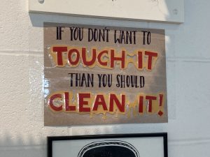 Sign in printlab about cleaning