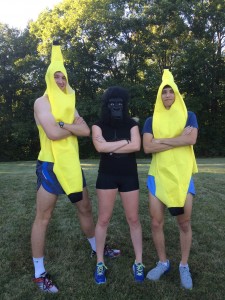 Two bananas and a gorilla ready to tackle their 3K and 2K relay legs
