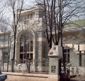 11. F. O. Shekhtel', House for A. I. Derozhinskaia, Moscow, 1901-1902