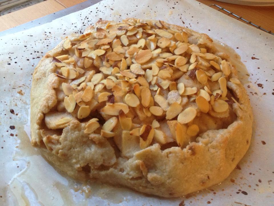 20130506-pear-honey-goat-cheese-galette