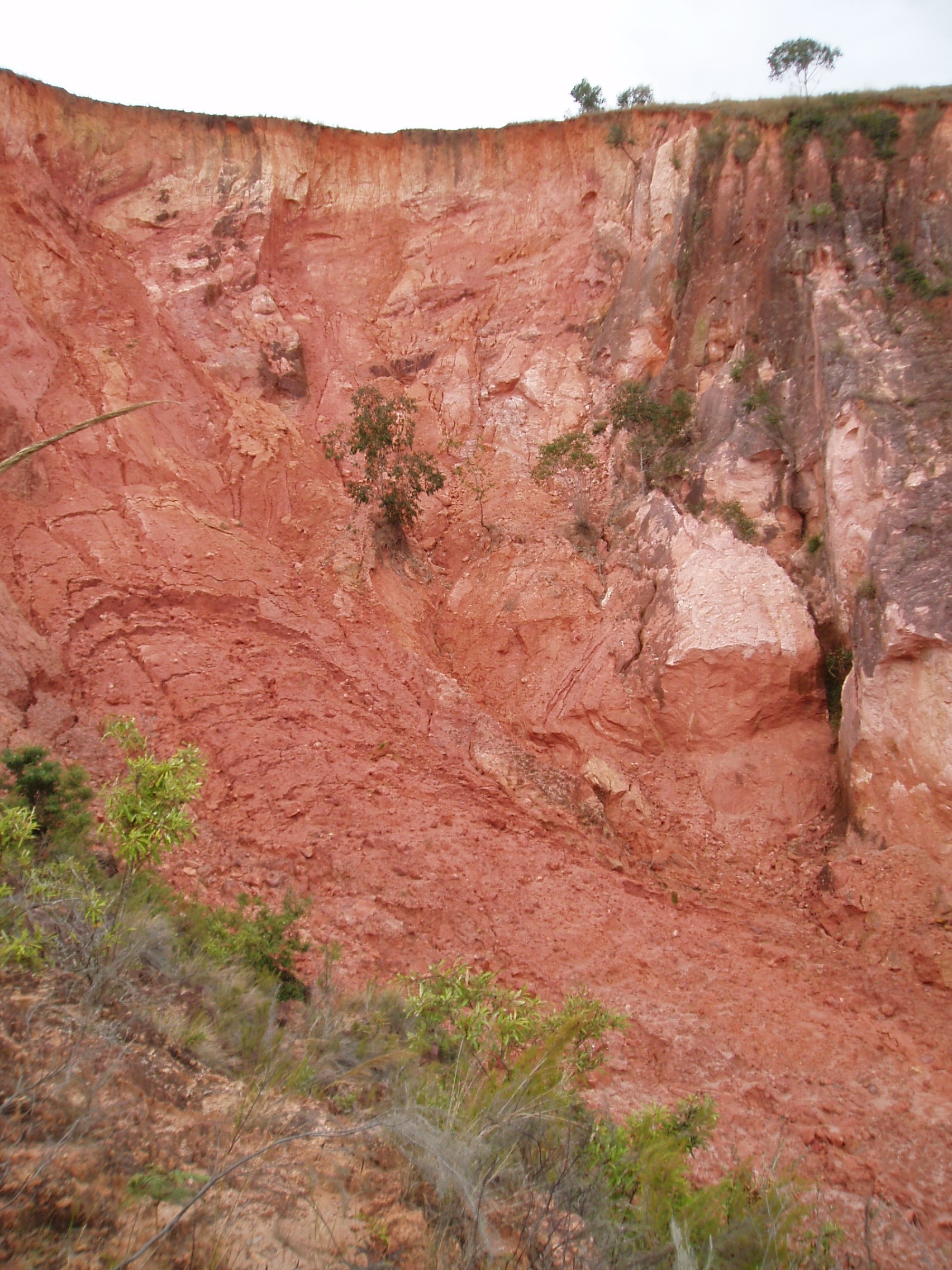 Debris apron against active lavaka headwall